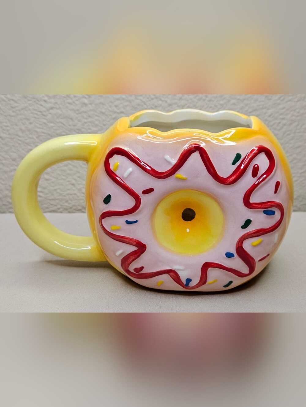 Donut Shaped Ceramic Coffee Mug Pink Frosted Sprinkle NEW Signature Housewares